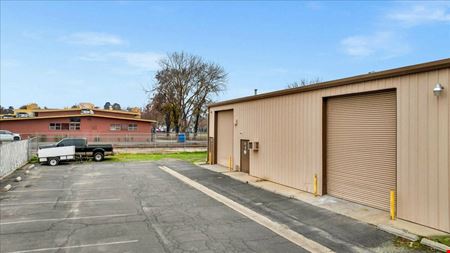 Multi Tenant Industrial Building Near Highway 198
