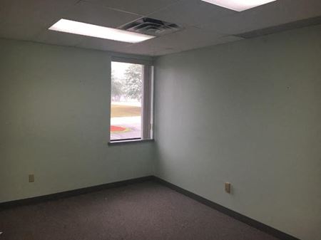 Office space for Rent at Professional Office Suite Near I-96 in Lansing