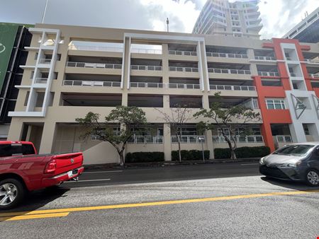 Metropolis Commercial Building
