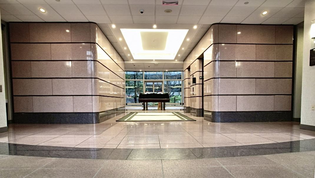 1117 Perimeter Center West