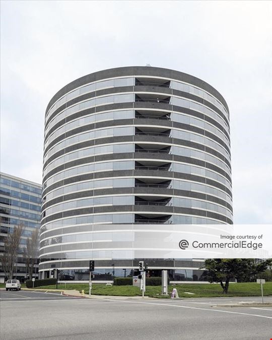 Gateway Commons - 601 Gateway