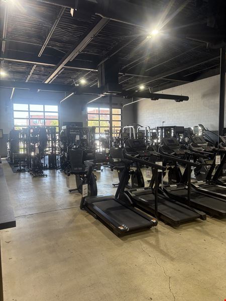 DOWNTOWN WICHITA SHOWROOM/WAREHOUSE