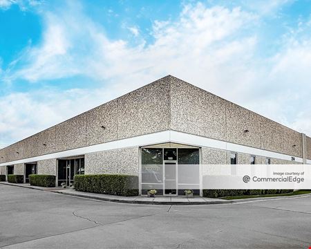 Industrial space for Rent at 2514 Tarpley Road in Carrollton