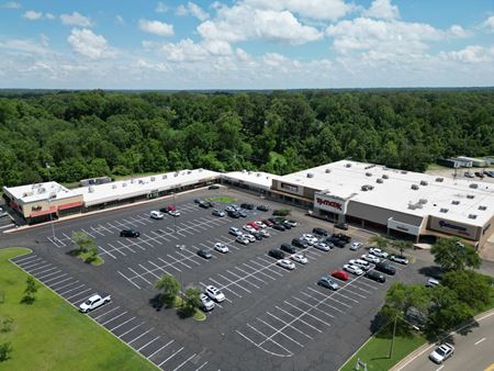 Retail space for Rent at TJ Maxx Anchored Shopping Center in Vicksburg | Pemberton Plaza in Vicksburg