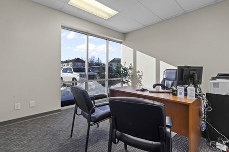 For Lease:  16462 Southpark Drive, Westfield, IN.  3239sf