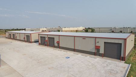 Industrial space for Rent at Thunderbird Lane Industrial Complex in Mustang