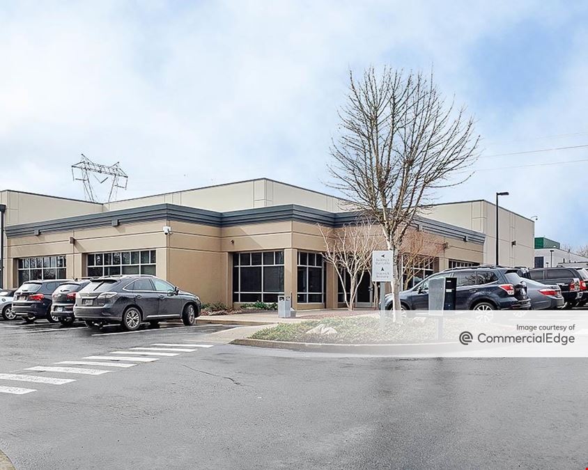 SunTech Corporate Park - 3295 NE 83rd Avenue