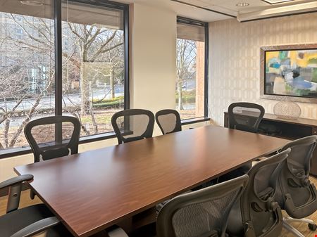 Office space for Rent at Regus - Atlanta One Paces West in Atlanta