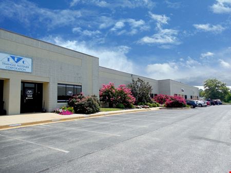 Airport Business Center | Building 243