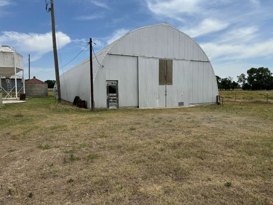 RURAL PROPERTY ON 76± ACRES