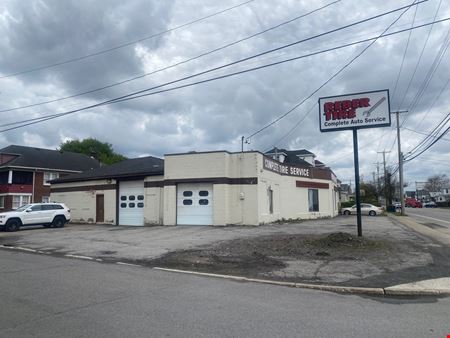 Retail space for Sale at 330 West Ave in Lockport