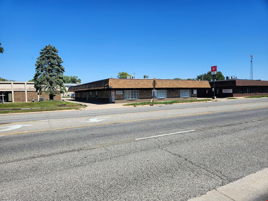 VALUE ADD OFFICE FOR SALE 2180 W Springfield Ave, Champaign, IL 61821