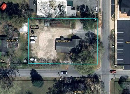 Office space for Sale at Office with plenty of parking in Bainbridge