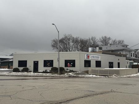 Office space for Sale at 2300 5th Ave in Rock Island