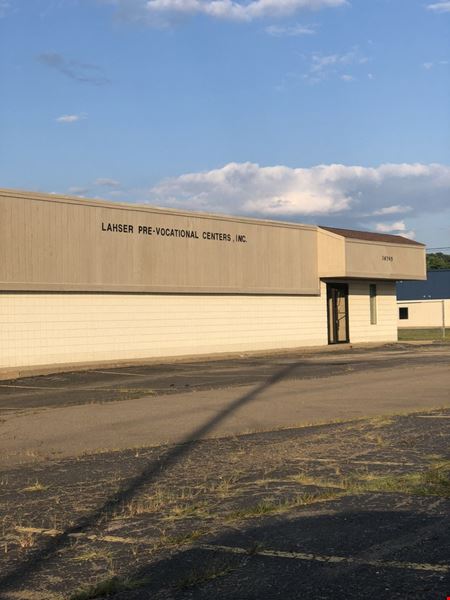 Industrial space for Rent at 16745 Dixie Highway in Groveland Twp.