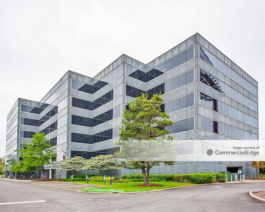1700 Higgins Centre