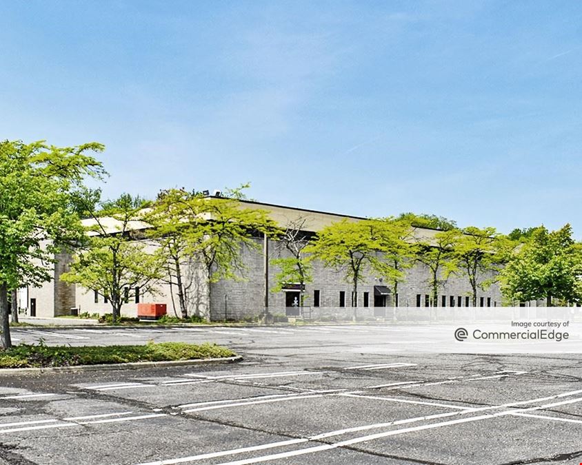 40 Eisenhower Drive