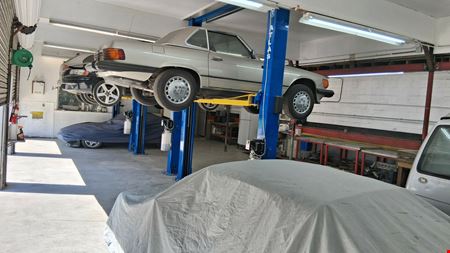 WAREHOUSE ARTS AUTO