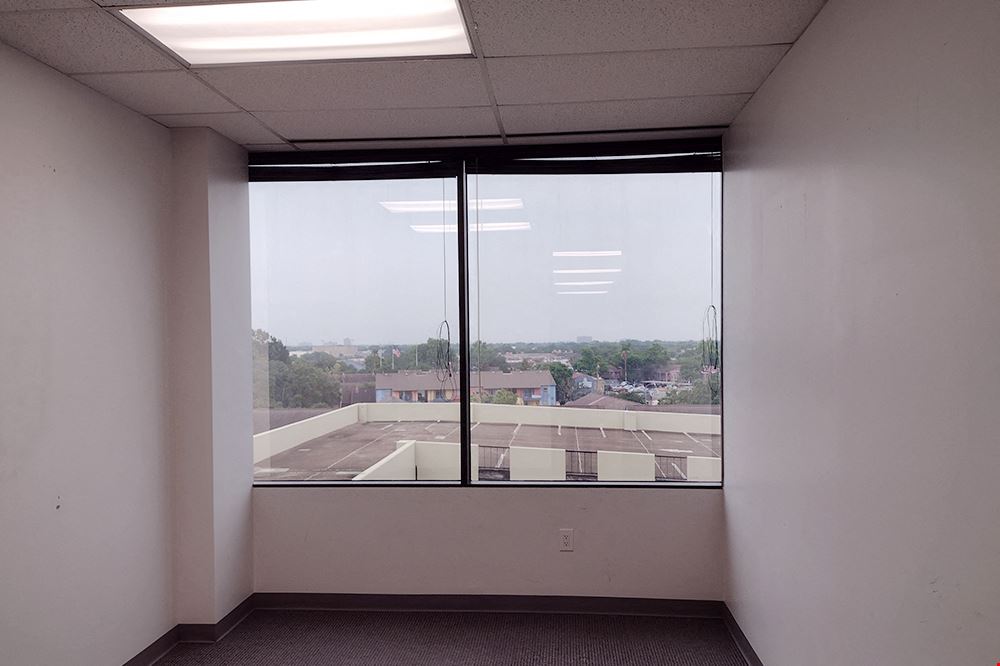 Workstyle Flexible Spaces - 10333 Harwin Drive