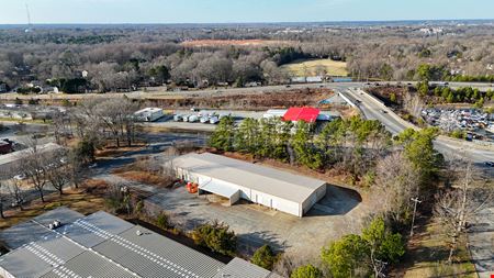 1832 University Commercial Pl