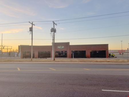 Retail space for Rent at 2212 W Hefner Rd in Oklahoma City