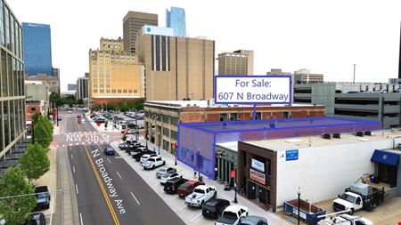 607 N Broadway Ave