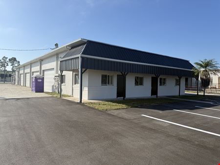 Retail space for Rent at 9,000 SF Auto Repair / Flex Building on 1.19 AC For Lease in Fort Myers