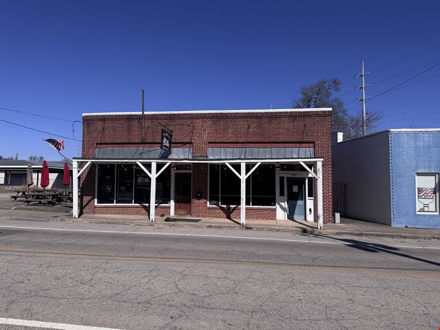 RESTAURANT SPACE FOR LEASE