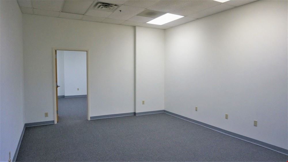 Eastgate Commerce Center
