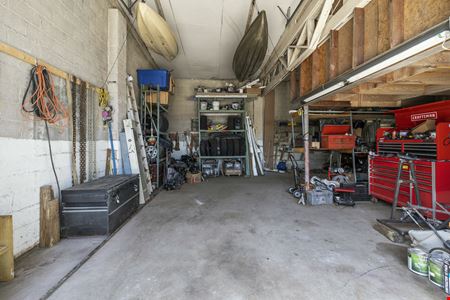 2,584 SF Auto Shop for Sale