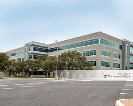Office space for Rent at RidgeWood Plaza in San Antonio