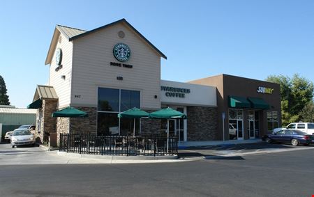 Like New! ±1,200 SF Unit Available Within Large Freestanding Commercial Retail Building