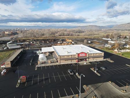 Retail space for Rent at Helm's Building in Yakima