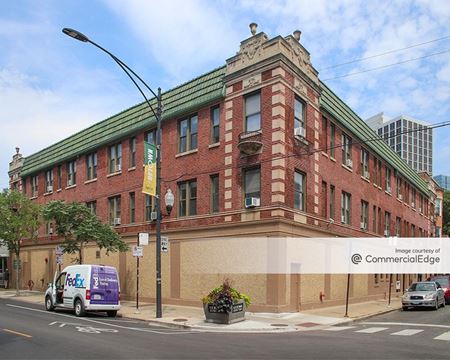 Office space for Rent at 3701-3759 North Ravenswood Avenue in Chicago