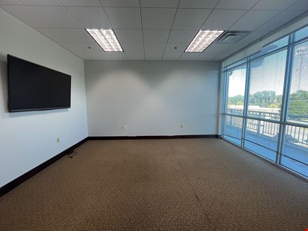 Airlie Professional Center