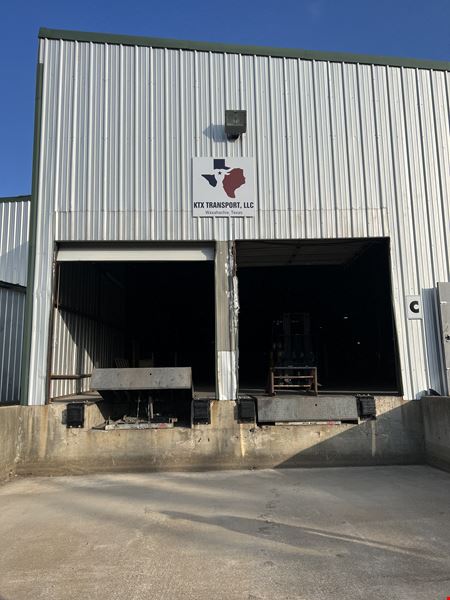 Industrial space for Rent at 897 - Waxahachie Warehouse in Waxahachie