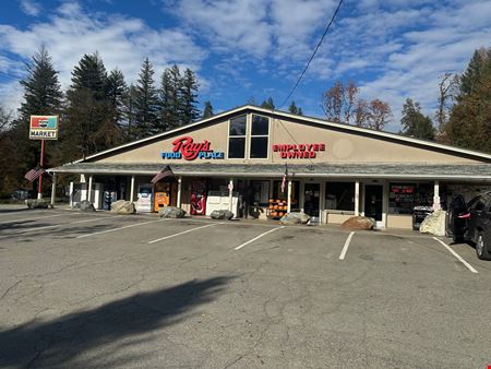 Retail space for Sale at 143 Davis Rd in Happy Camp