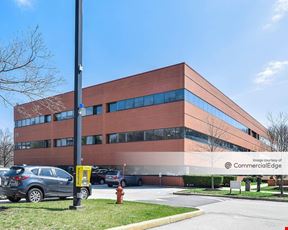 Radnor Financial Center - 170 North Radnor Chester Road