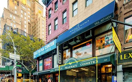 Retail space for Rent at 757 Lexington Ave in New York