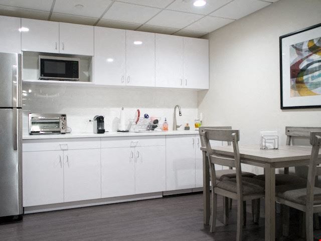 Stark Office Suites - One Grand Central Place