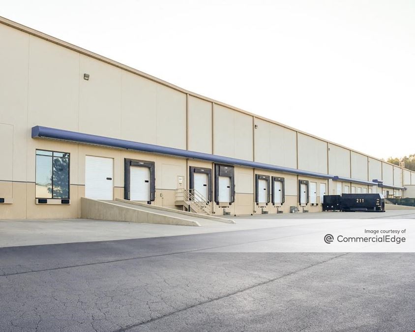 Suwanee Creek Distribution Center 300