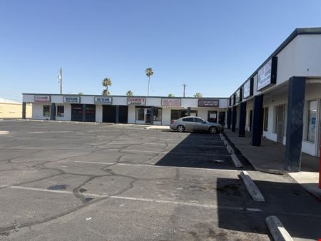 Desert Valley Plaza