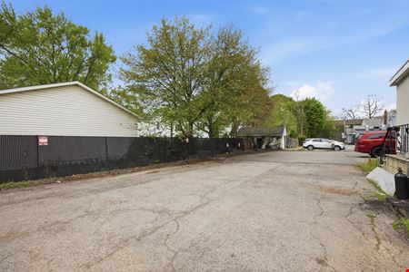 453 Center St
