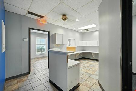 2244 South Hamilton Road, 101 & 103, 2246 South Hamilton Rd, 100