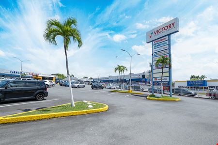Retail space for Rent at VICTORY SHOPPING CENTER in BAYAMON