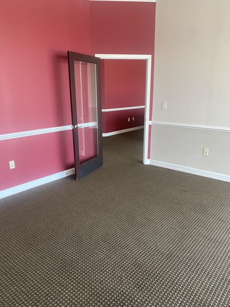 Gator Hole Plaza Retail/Office Space