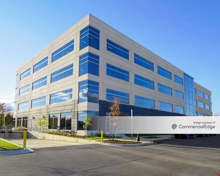 Discovery District - 4600 River Road