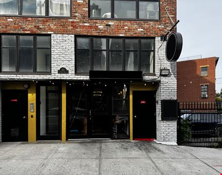 2,000 SF | 317 Union Avenue | Corner Turn-Key Restaurant with Glass Frontage for Sale