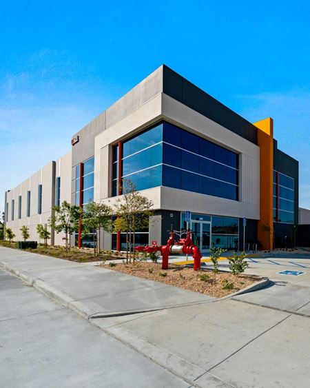 Industrial space for Rent at 5635-5637 E. 61st Street in Los Angeles