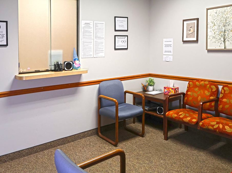 1,615 SF Medical Condo in Genesis Medical Park